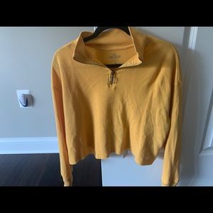 Hollister cropped long sleeve